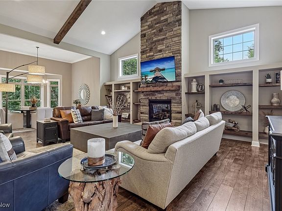 5th image of 9601 Highland Dr