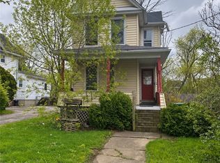 2961 McKoon Ave, Niagara Falls, NY 14305