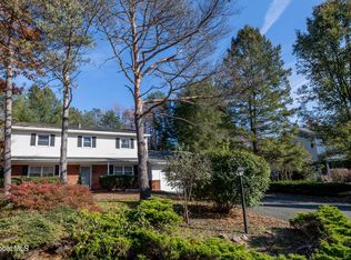 8 Torrey Pnes, Clifton Park, NY 12065