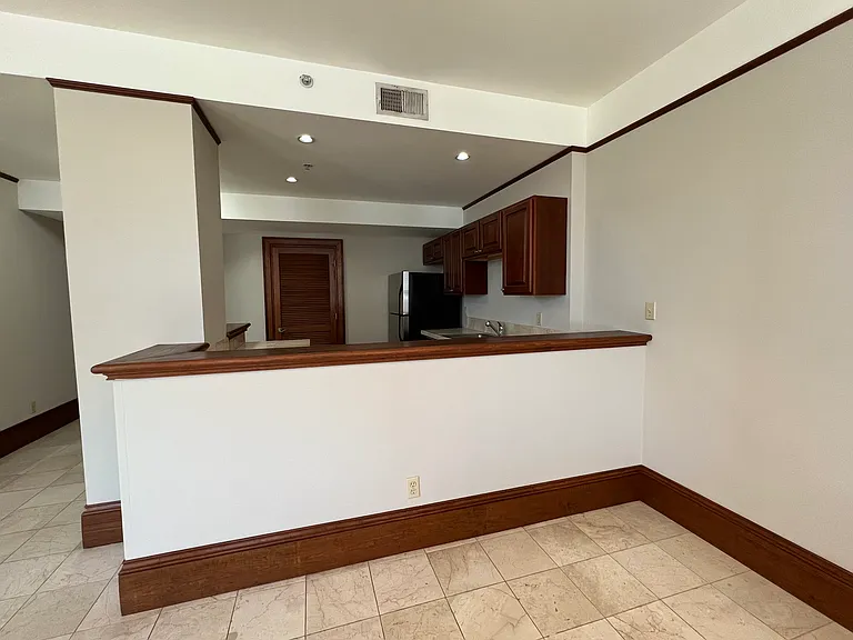 1280 Market St #306 — Photo 6