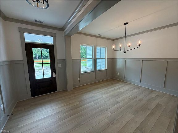 3rd image of 435 Gallbush Rd
