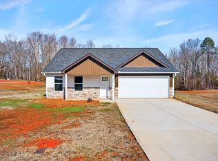 776 Darwin Rd, Gaffney, SC 29340