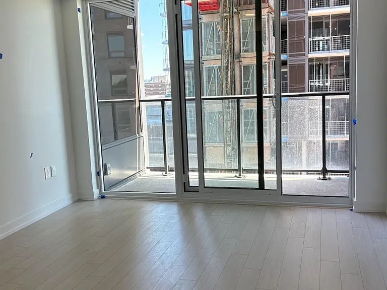 4010 Eglinton Ave W #1022 — Photo 12