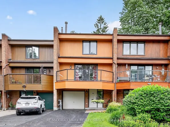 3 Birchdale Ave #D, Ottawa, ON K2H 5A1