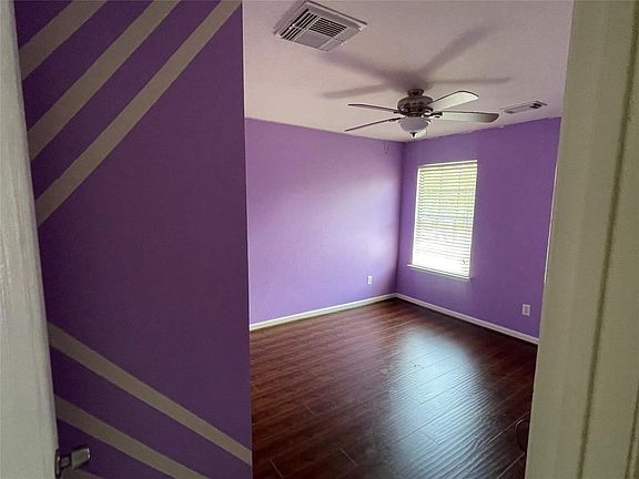 3rd image of 15518 Miller House Ln