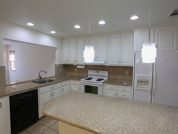 5th image of 9965 Parklake Way