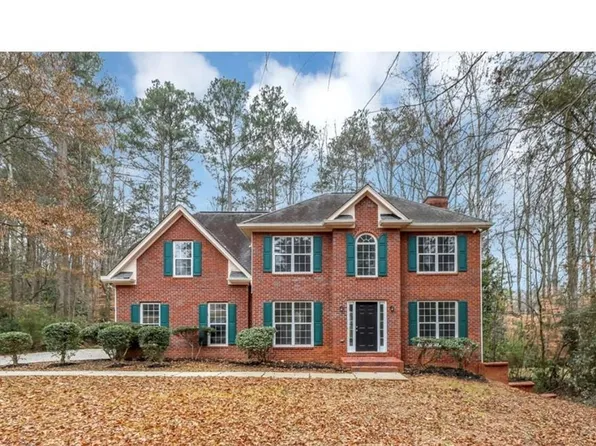 730 Pinehurst Dr, Fairburn, GA 30213