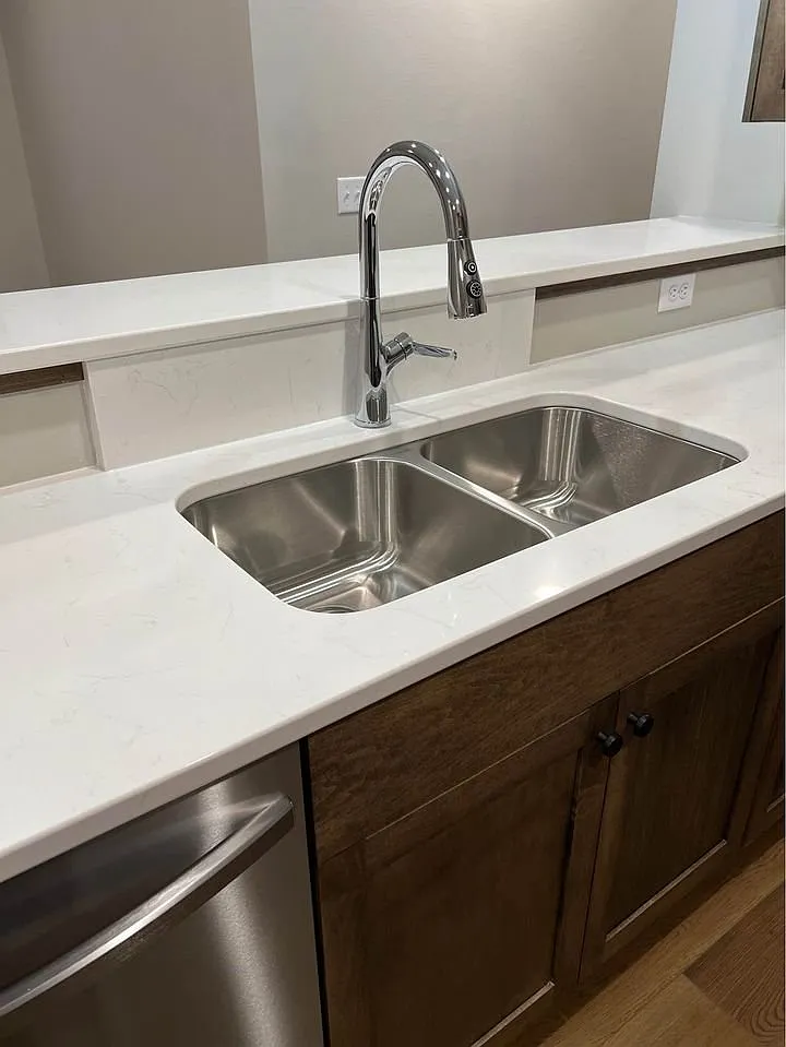 2 bed, 1200 sqft, $1,525 — Photo 4