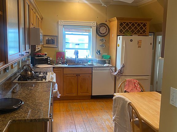 5th image of 85 Boston Ave #2