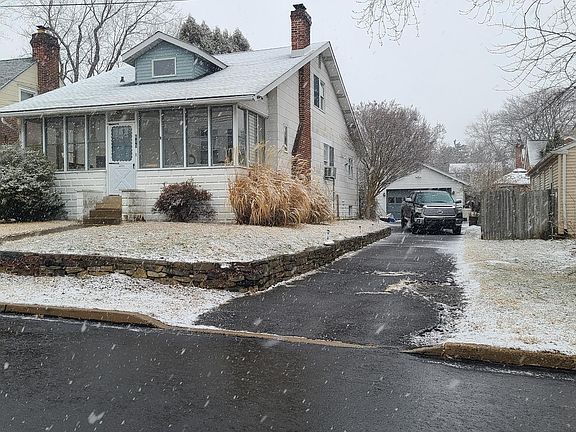 3rd image of 605 Fairhill St
