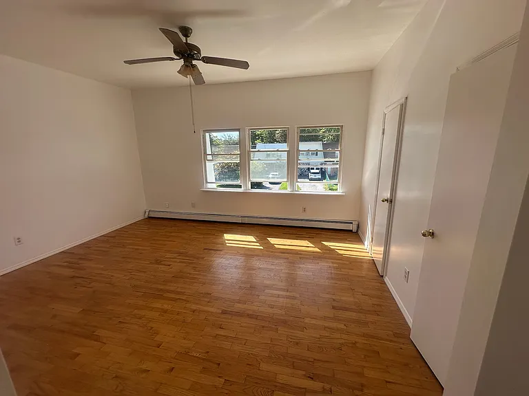 6 Whitman Ct — Photo 6