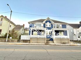 1829 Broadway, 1829 Broadway