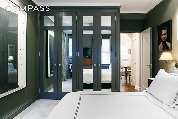 Sold by Compass | media 18