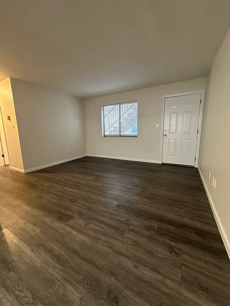 Building Photo - 1304 Centreville Ave #A