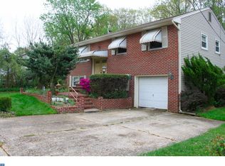 713 Sunset Dr, Somerdale, NJ 08083