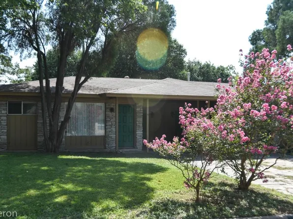 2211 Lanier Dr #A, Austin, TX 78757