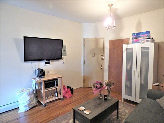 3rd image of 526 E 85th St APT 4C