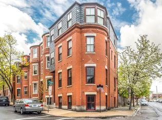 27 Beacon St, Chelsea, MA 02150
