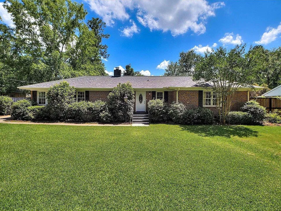 215 Barnard Ave SE