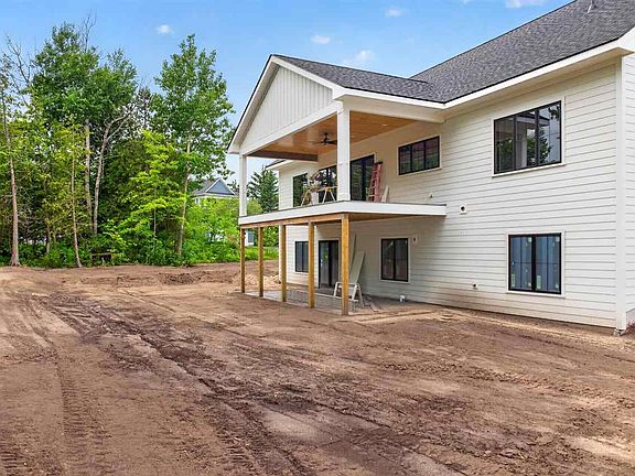 3rd image of 6307 Quarry View Dr