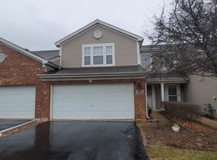 16024 Tiger Dr, Lockport, IL 60441