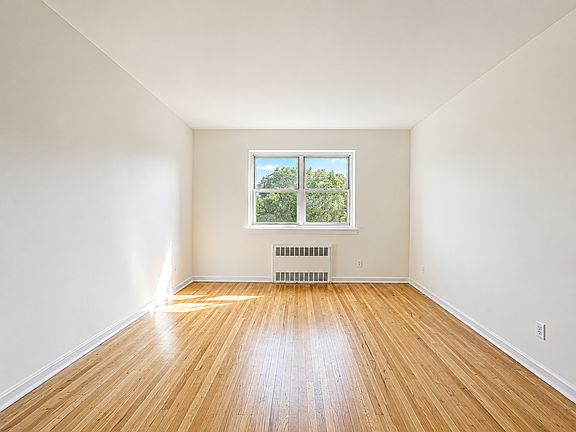 4th image of 75-02 Austin St #5G