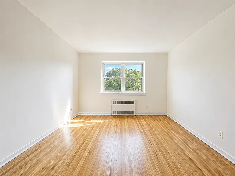 75-02 Austin St #5G — Photo 4