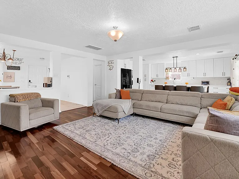 29207 Legends Hill Dr — Photo 7