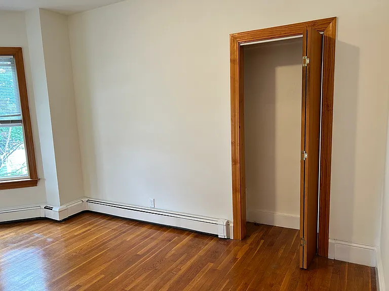127 Brown St #3 — Photo 4