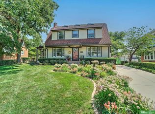 5221 Jones St, Omaha, NE 68106