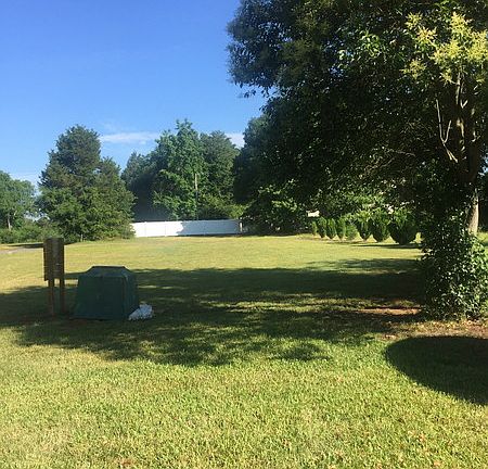 Back lot thats comes with it