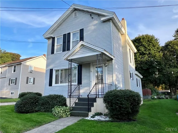16 Cochran St, Oswego, NY 13126