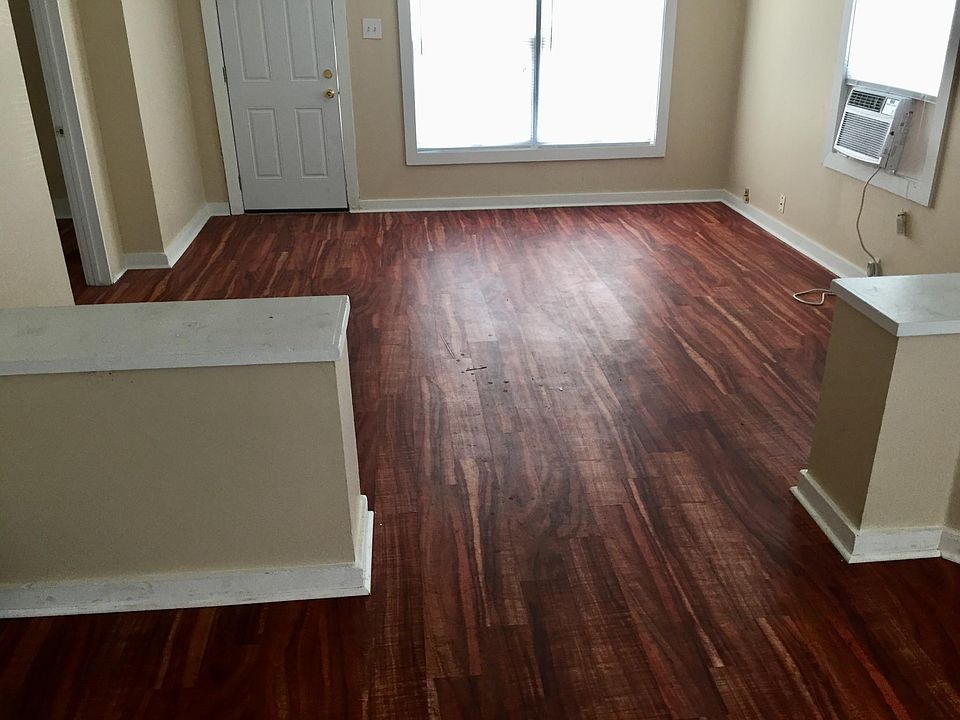 2nd image of 248 Koehne St