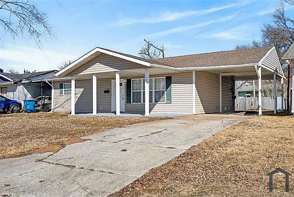 811 Saint Thomas Ln
