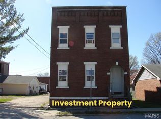 111 N Poplar St, Mount Olive, IL