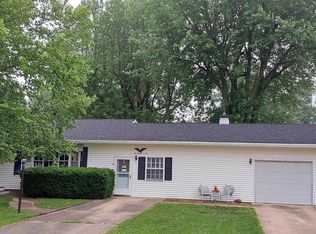 204 N McKnight St, Alexis, IL 61412