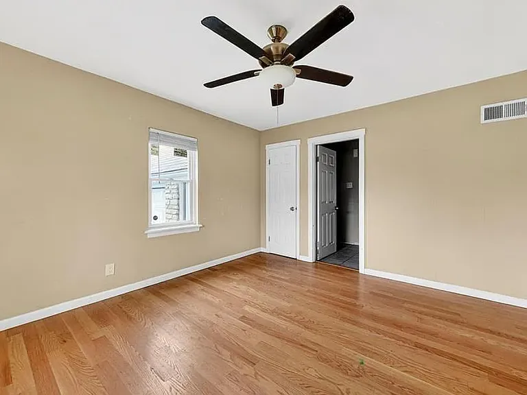 7245 Saint Andrews Pl — Photo 8