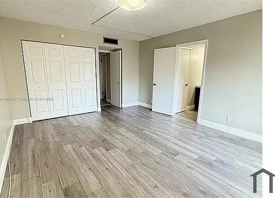 20401 NE 30th Ave #306 — Photo 6
