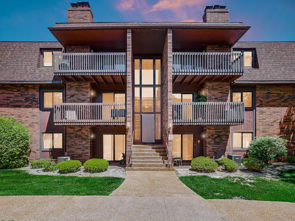 2117 45th St APT 305, Highland, IN 46322