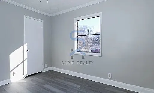 953 Washington St SW #11 — Photo 9