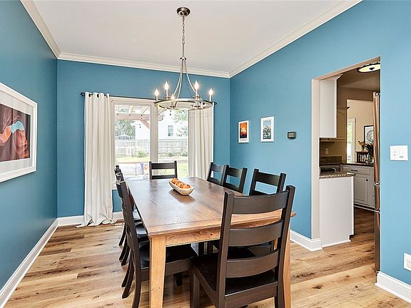 3rd image of 8624 Long Meadow Dr