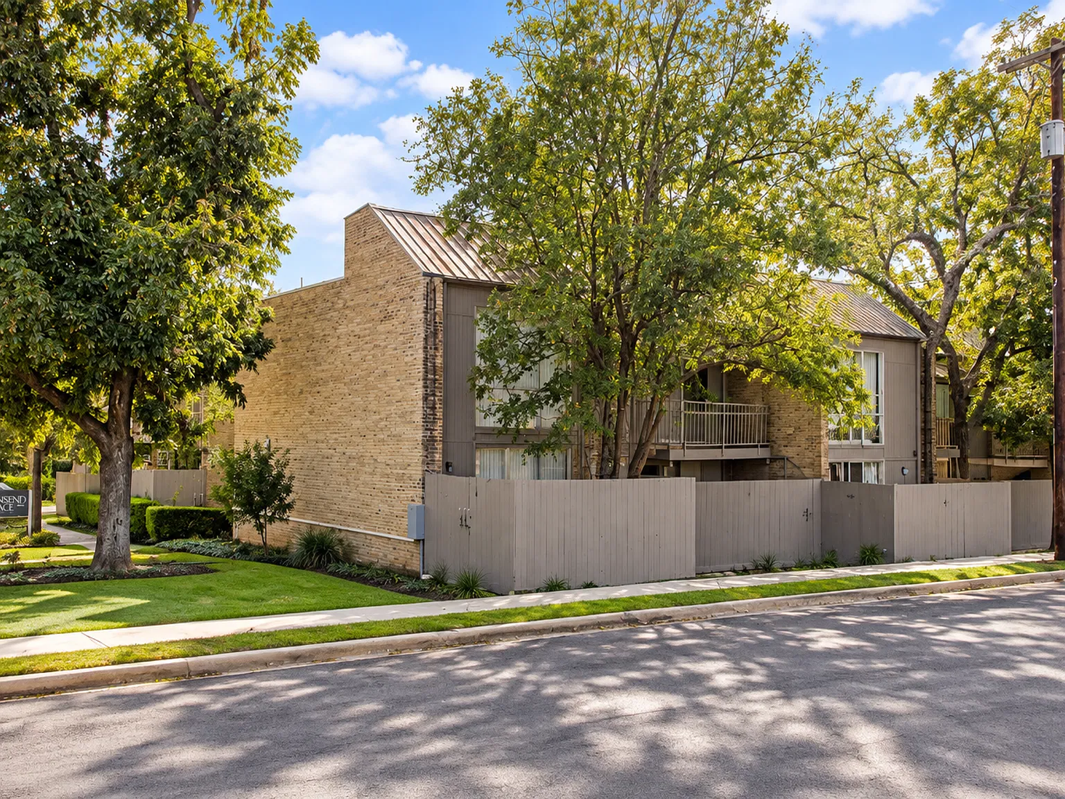 Townsend Place — Photo 4