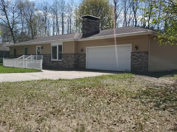 15801 Belmont Dr, Big Rapids, MI 49307