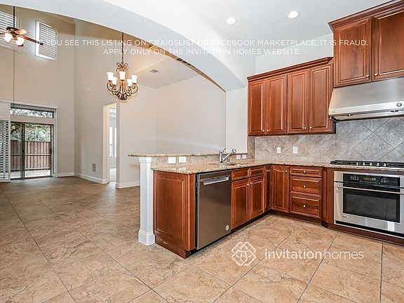 4th image of 4704 Durham Dr