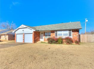809 Sunset Dr, Edmond, OK 73003
