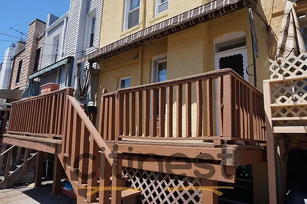 Rented by Citi Nest Group LLC | media 19