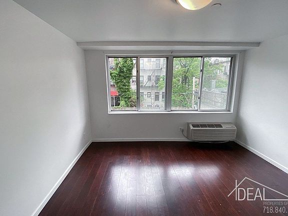 2nd image of 298 Stanhope St #2E
