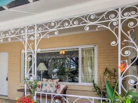 1761 Siesta Dr, Sarasota, FL