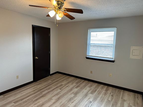 4th image of 204 Granada Blvd #G