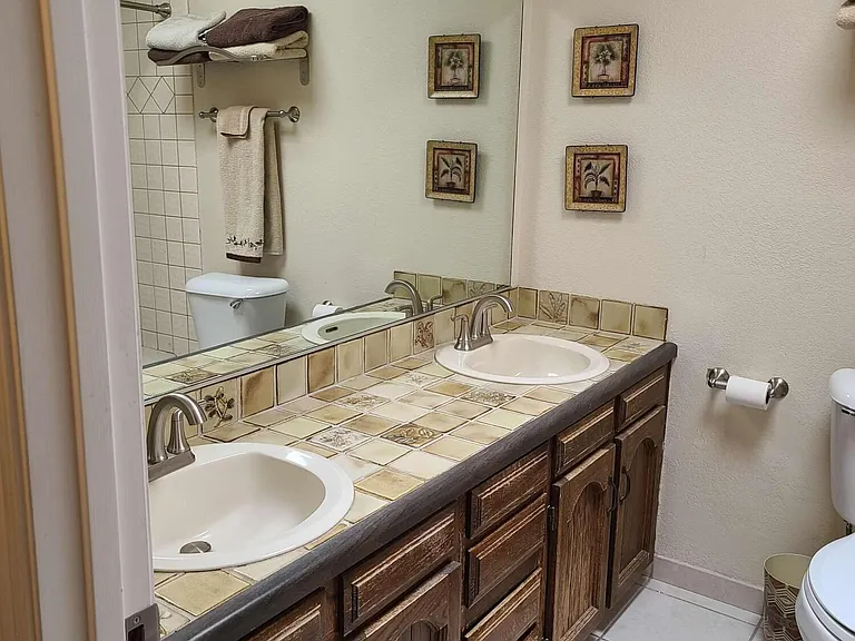 415 Corvair Dr — Photo 19